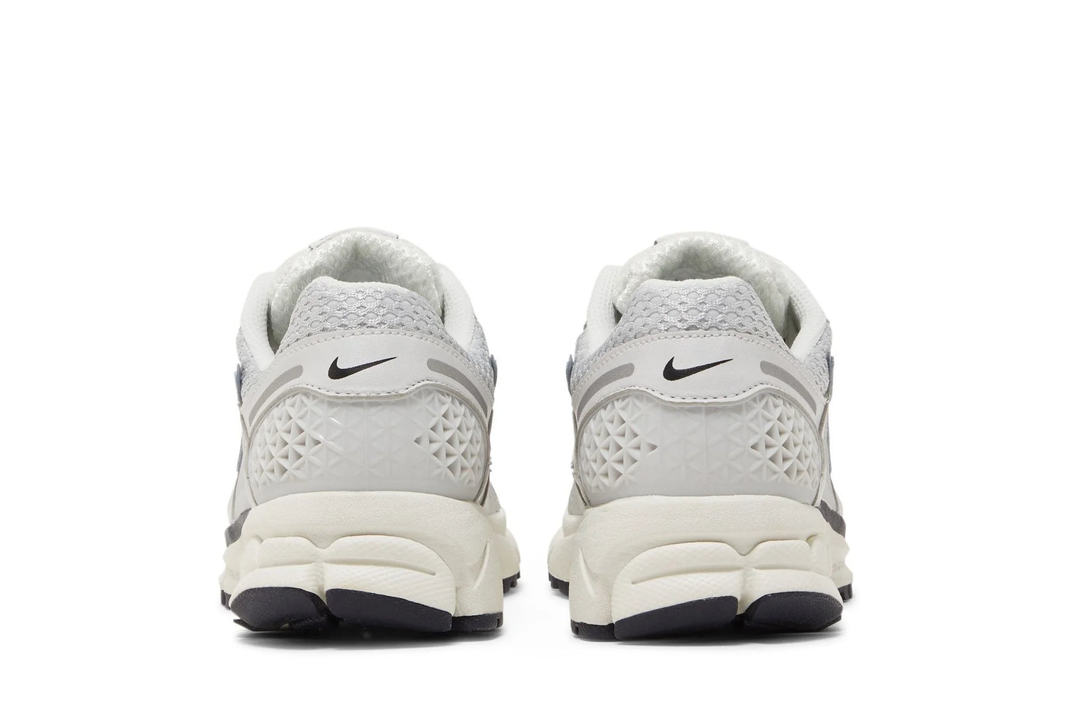 Nike Zoom Vomero 5 Photon Dust Metallic Silver Cinza