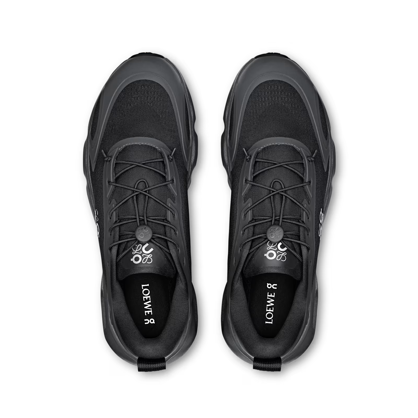 On Running Cloudsolo Loewe Black Preto