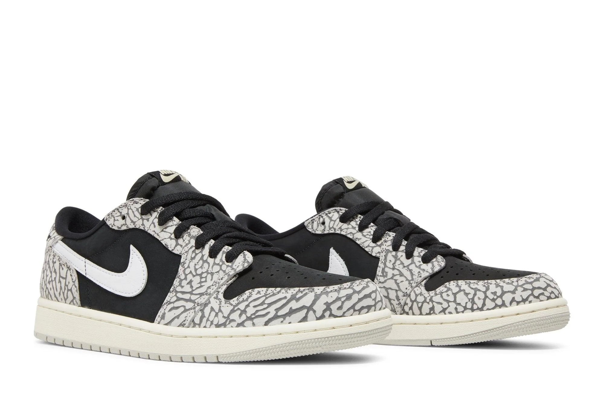 Air Jordan 1 Retro Low OG &
