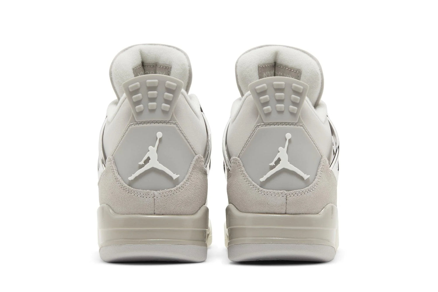 Air Jordan 4 Frozen Moments Cinza