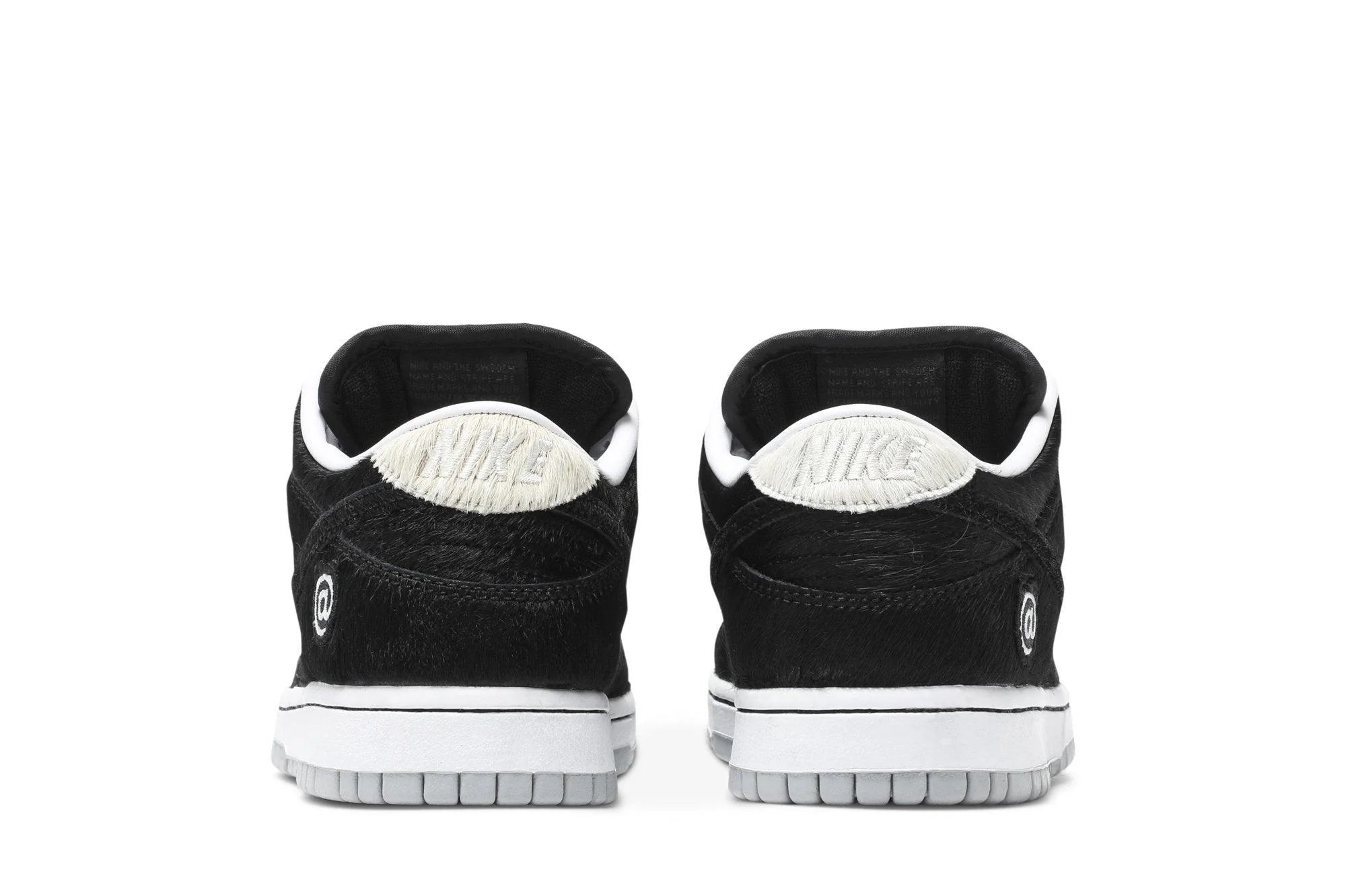 Medicom Toy x Nike SB Dunk Be@rbrick Preto