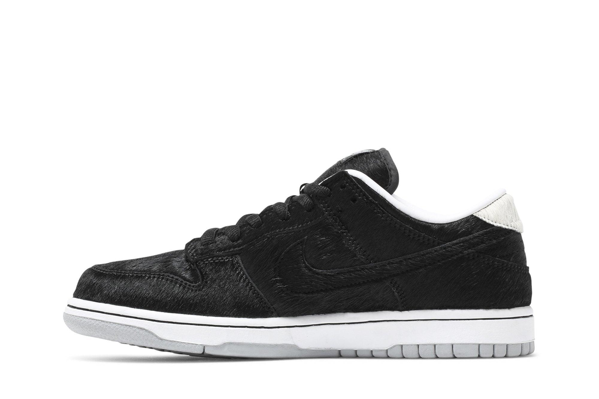 Medicom Toy x Nike SB Dunk Be@rbrick Preto
