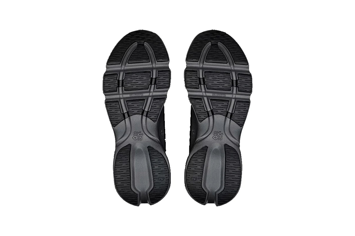 On Running Cloudsolo Loewe Black Preto