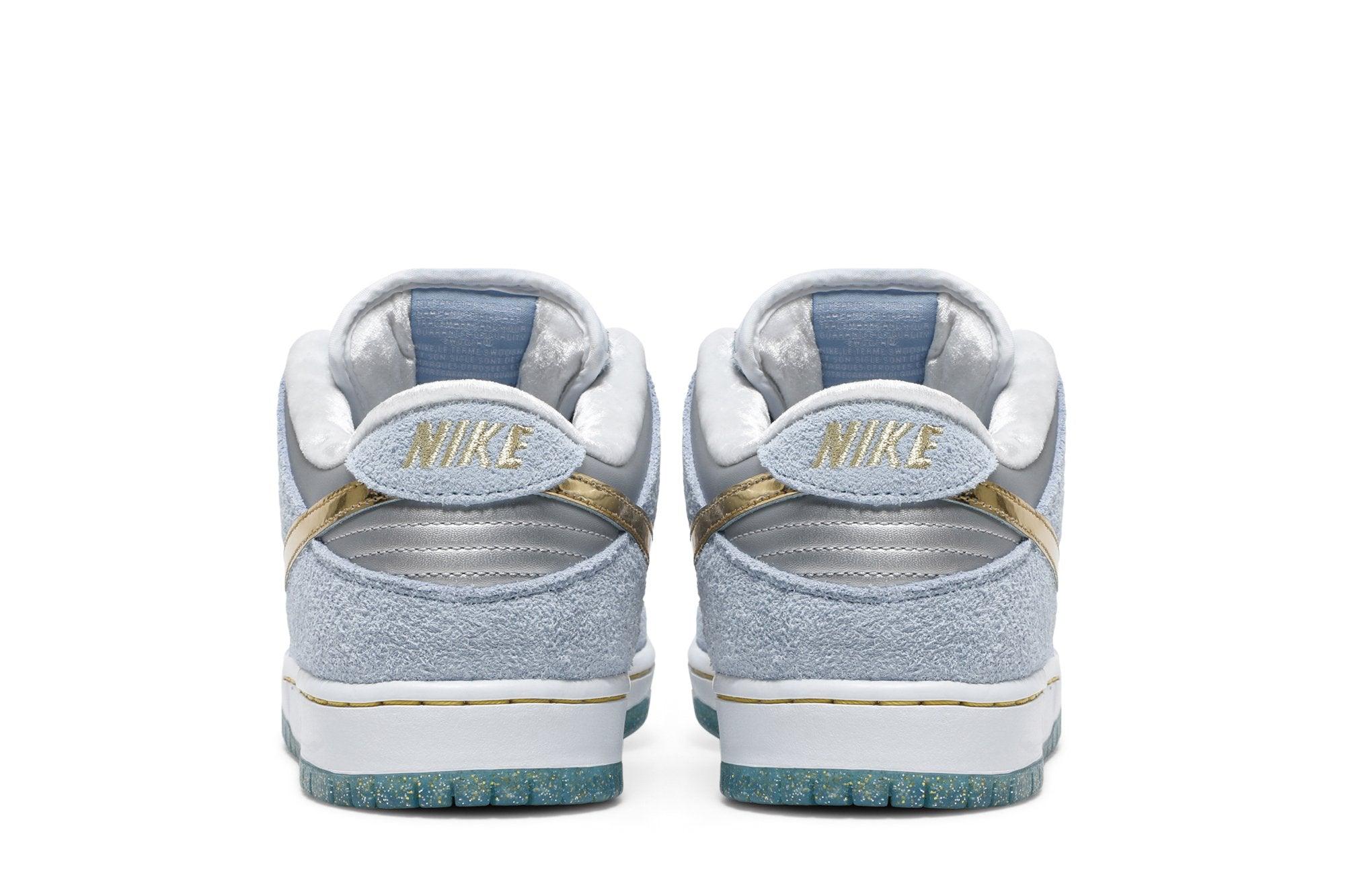 Sean Cliver x Dunk Low SB Holiday Special Azul