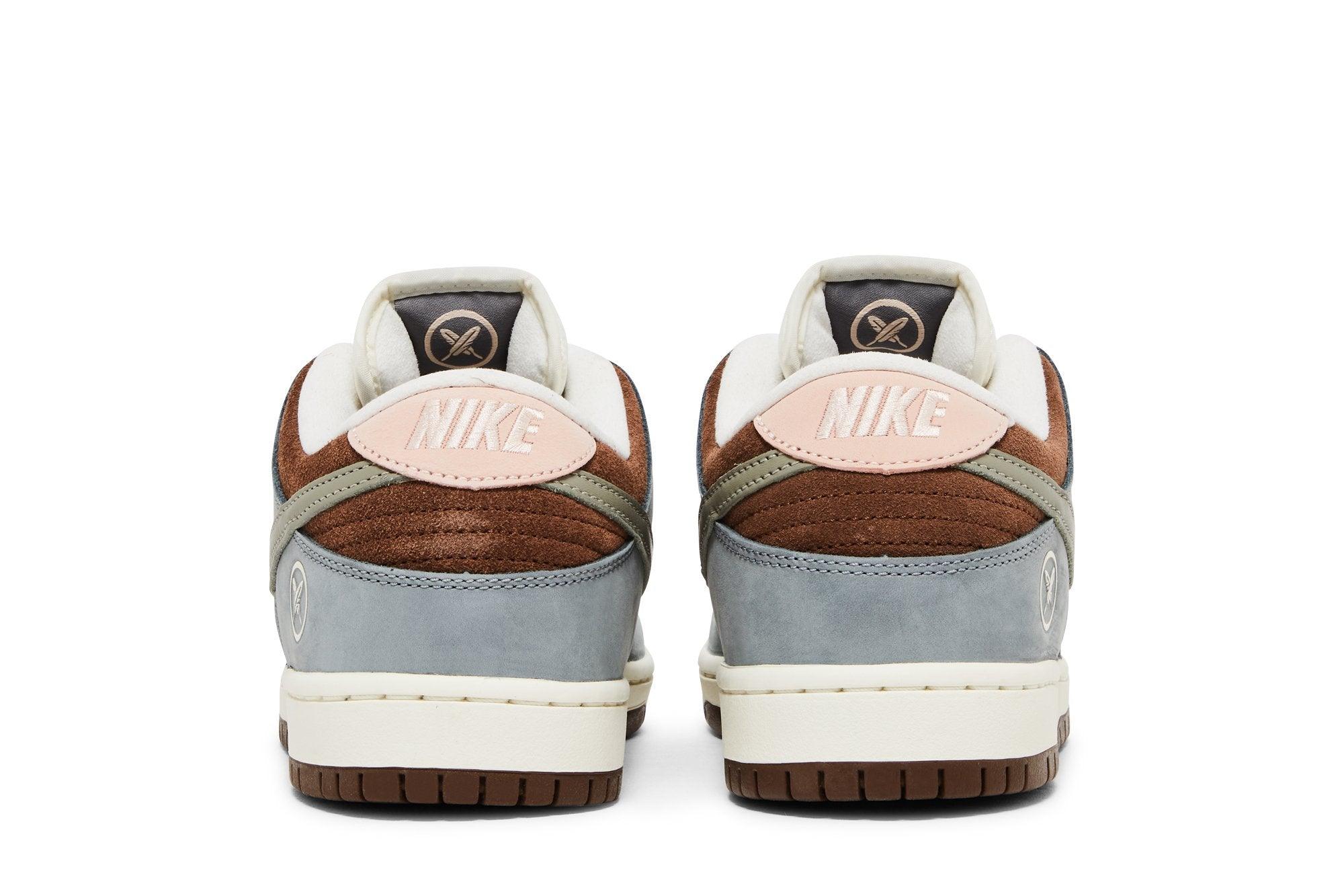 Yuto Horigome x Nike SB Dunk Low Azul