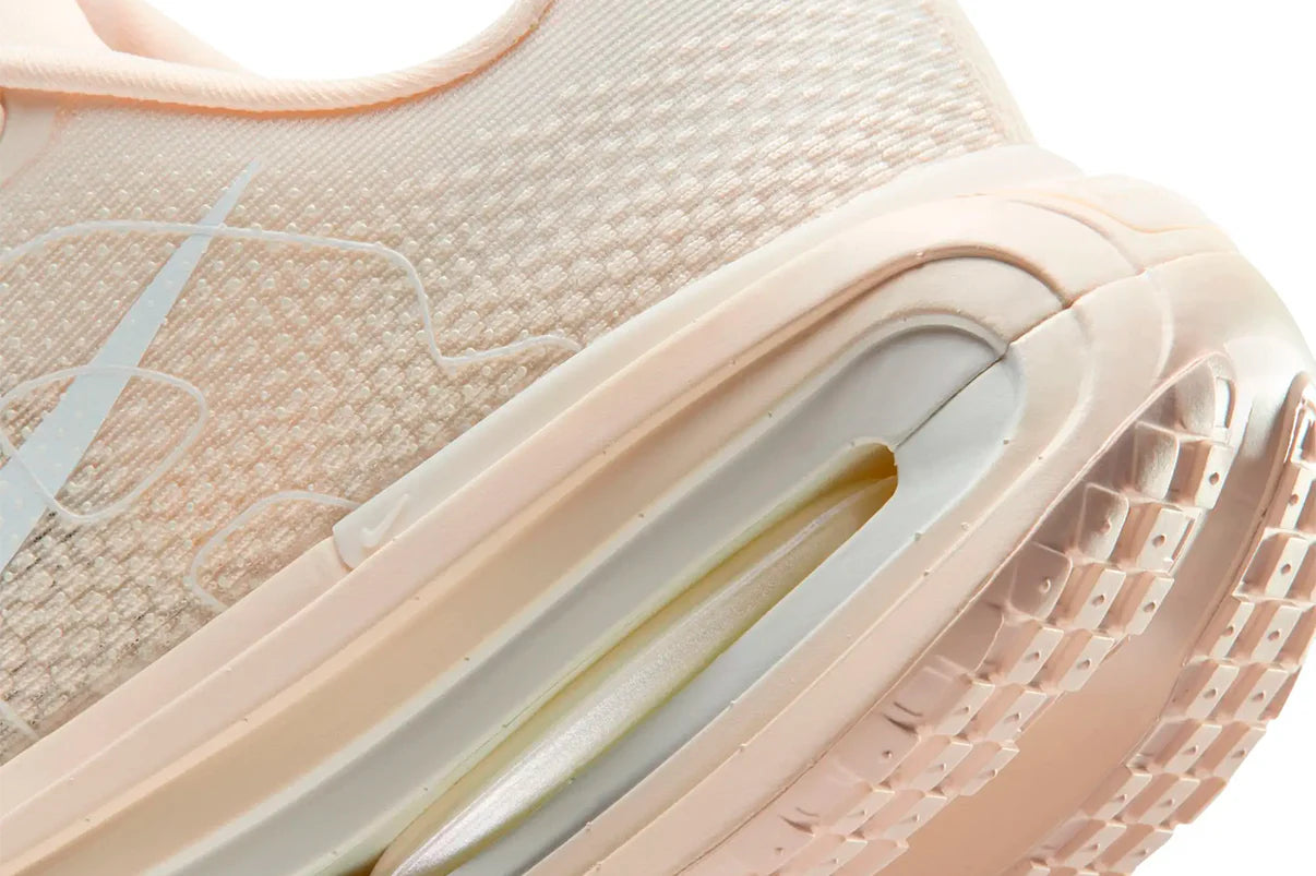 Nike Vomero Premium Chalk Bege