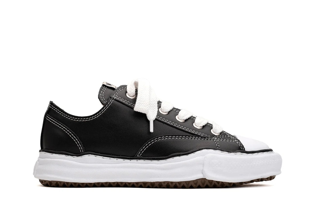 Maison Mihara Yasuhiro "PETERSON"OG Sole Leather Low-top Black Preto/Branco