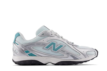 New Balance 204L Light Silver Metallic Prata