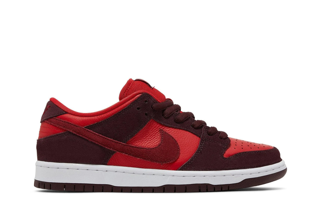 Nike SB Dunk Low Cherry Vermelho