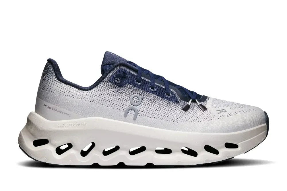 On Running Cloudtilt Midnight Ice