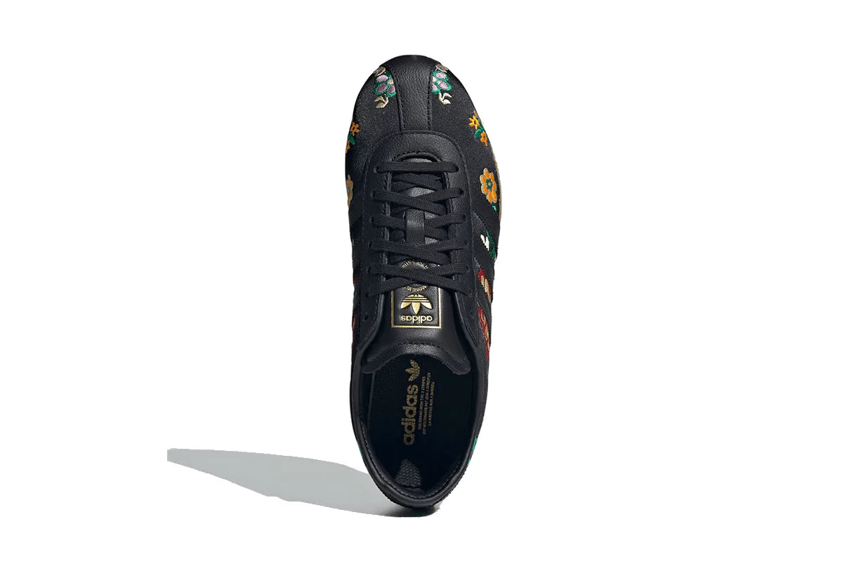 Adidas Tokyo Black Floral Embroidery Preto