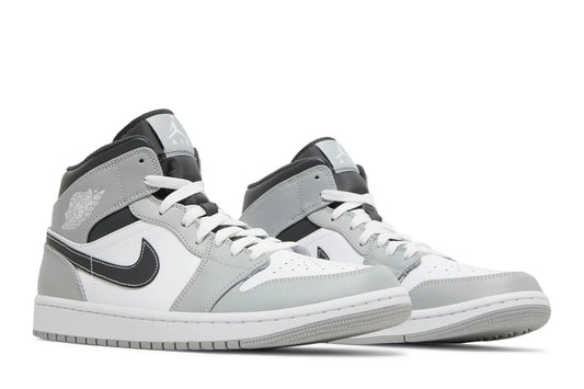 Air Jordan 1 Mid Light Smoke Grey Cinza
