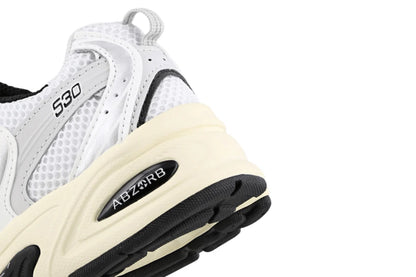 New Balance 530 Silver Cream Prateado