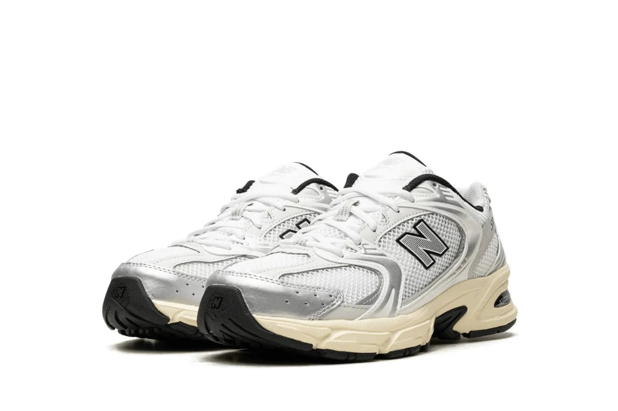 New Balance 530 Silver Cream Prateado