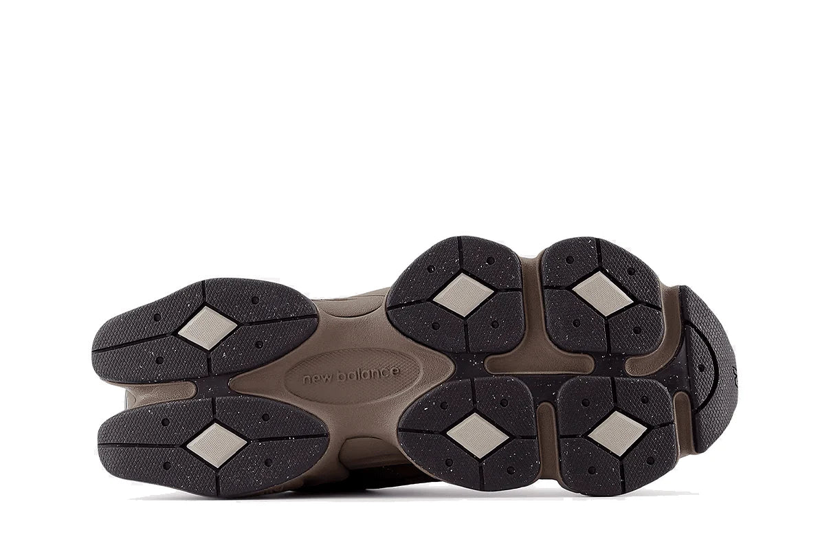 New Balance 9060 Cortado Marrom