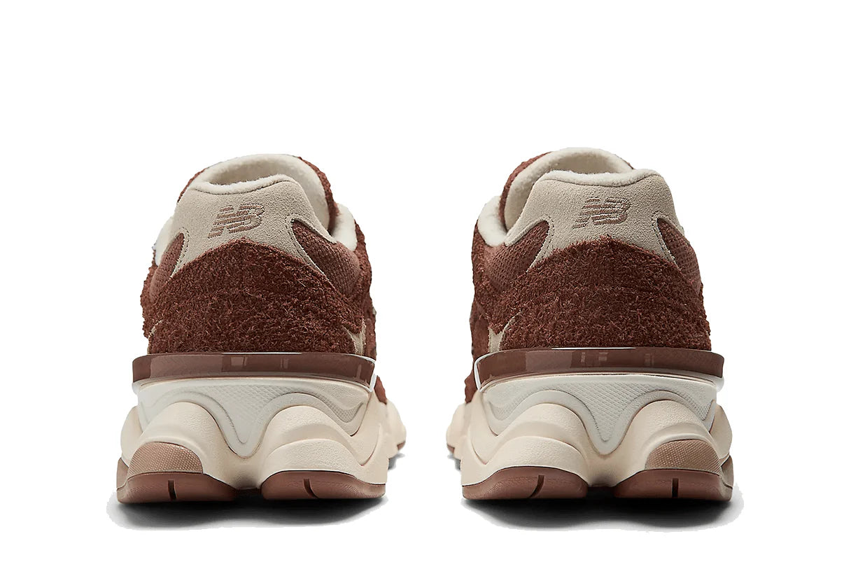 New Balance 9060 Rich Oak Marrom