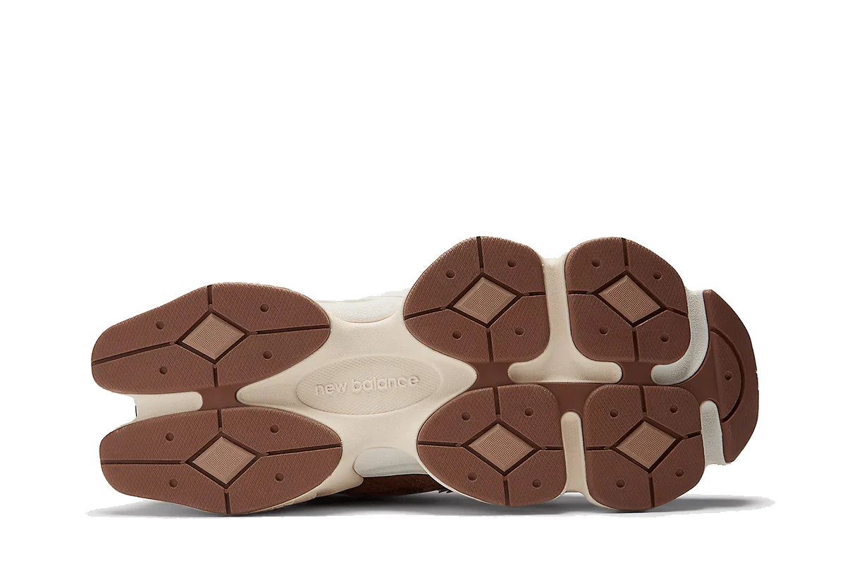 New Balance 9060 Rich Oak Marrom