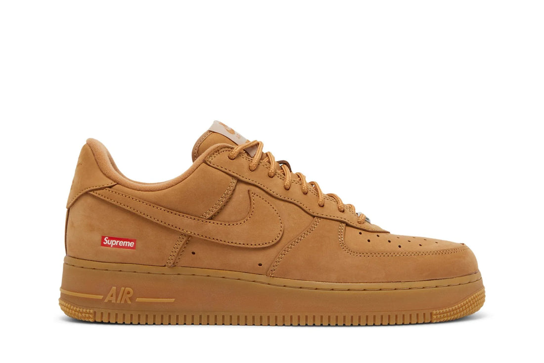 Nike Air Force 1 Low x Supreme Wheat Marrom