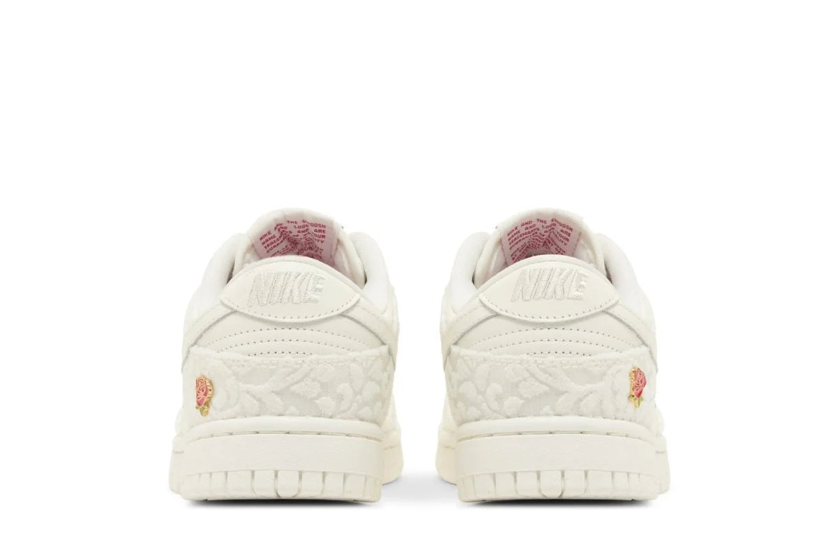 Nike Dunk Low Give Her Flowers Branco