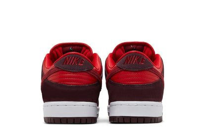 Nike SB Dunk Low Cherry Vermelho