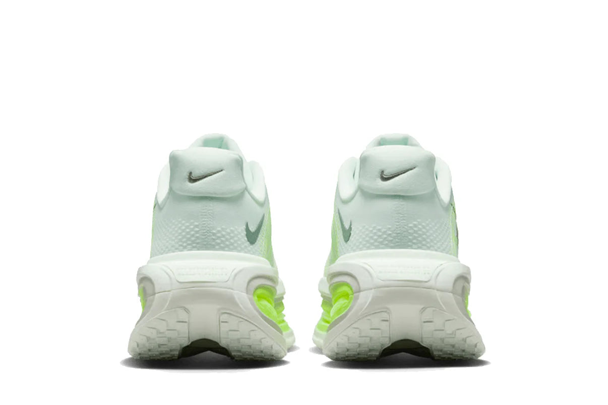 Nike Vomero Premium Barely Volt Verde