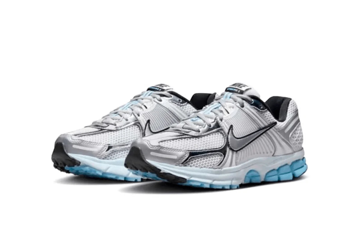 Nike Zoom Vomero 5 Metallic Silver & Blue Tint Prateado/Azul