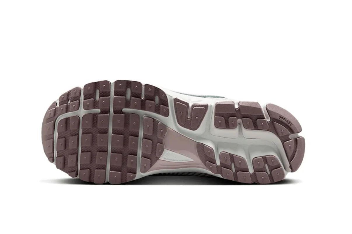 Nike Zoom Vomero 5 Metallic Silver Platinum Violet Prateado/Violeta