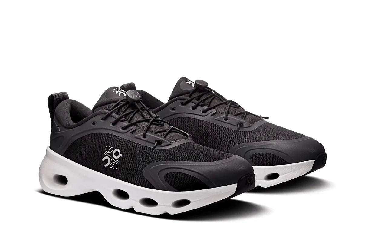 On Running Cloudsolo Loewe Black/White Preto