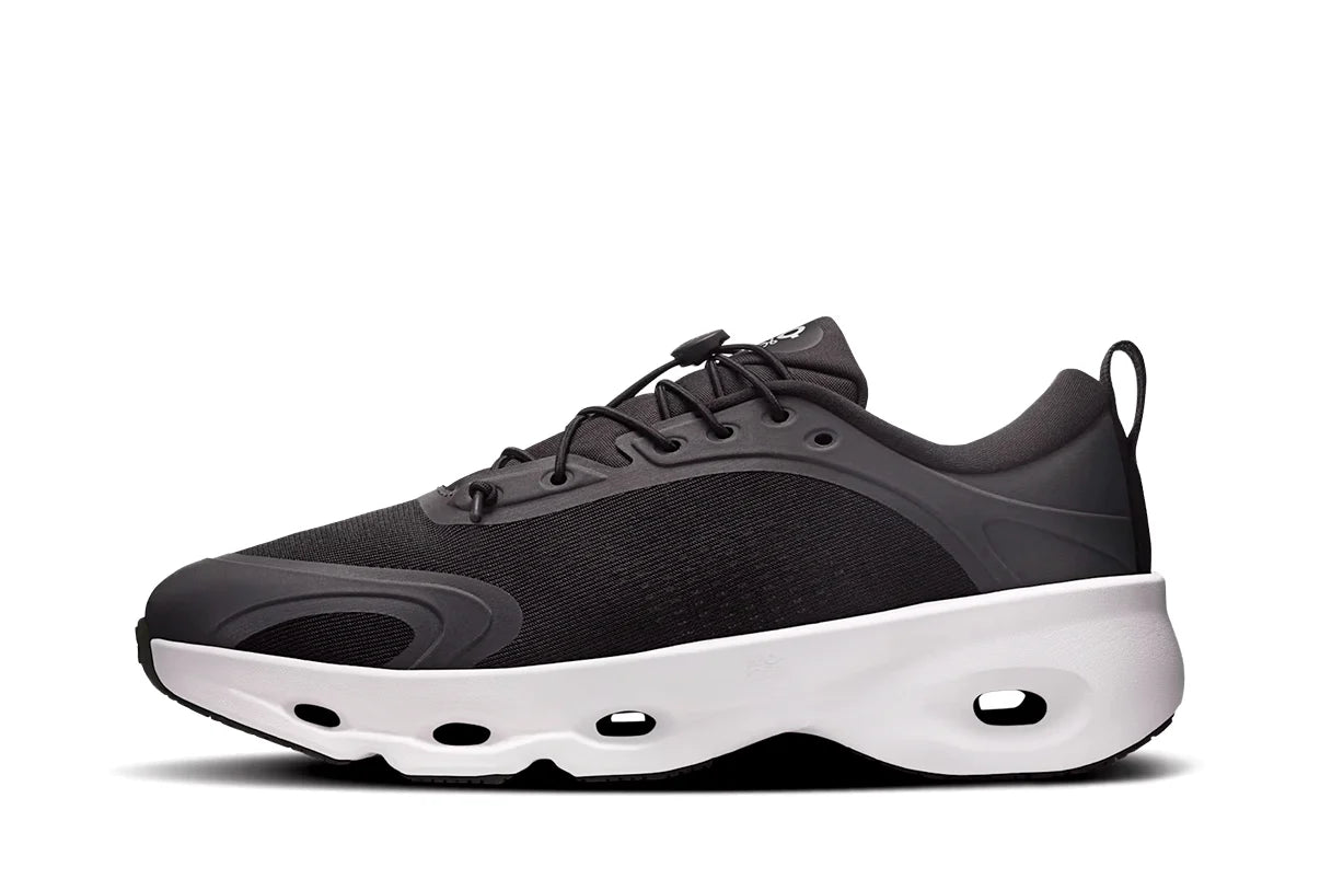 On Running Cloudsolo Loewe Black/White Preto