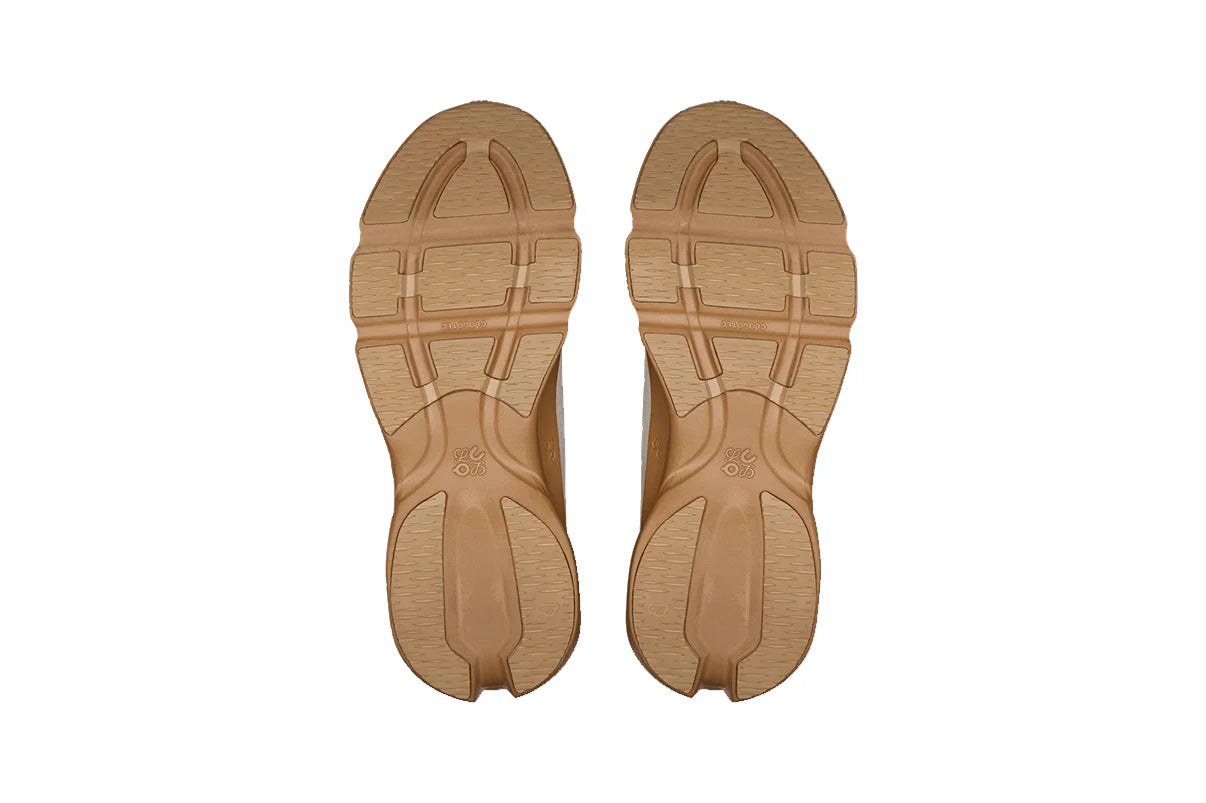 On Running Cloudsolo Loewe Dark Sand Cream Bege