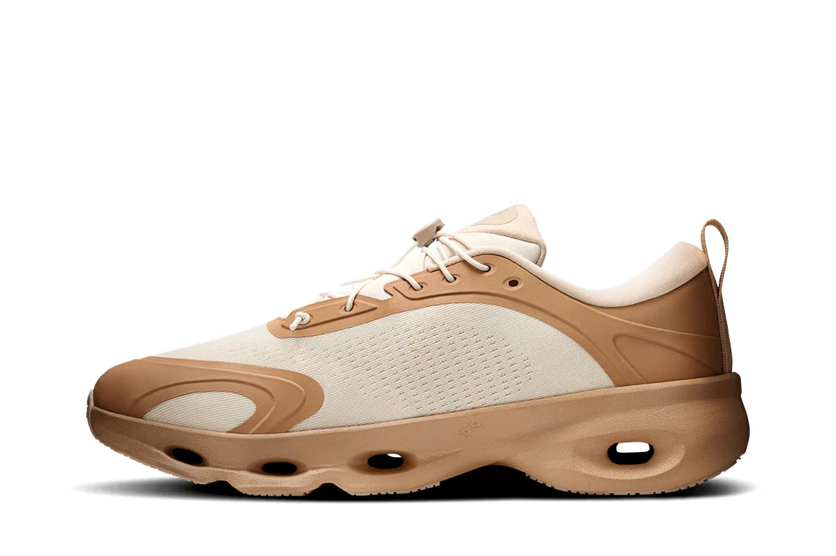 On Running Cloudsolo Loewe Dark Sand Cream Bege